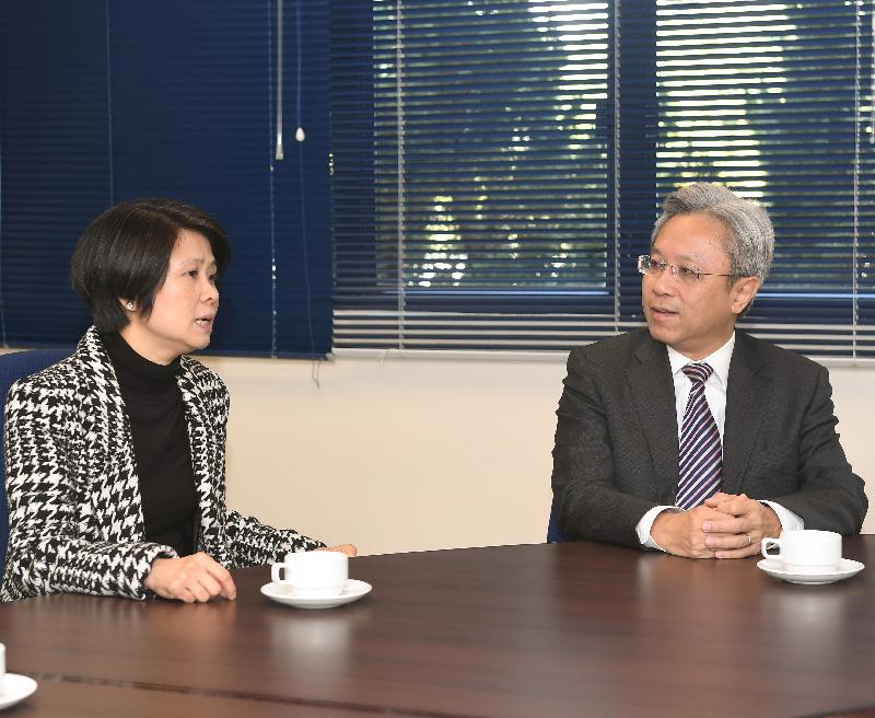 The Secretary for the Civil Service, Mr Joshua Law, visited the Hong Kong Police College today (December 8). Photo shows Mr Law (right) meeting with the Director of the Hong Kong Police College, Ms Edwina Lau (left), to learn more about the operation and training facilities of the College.