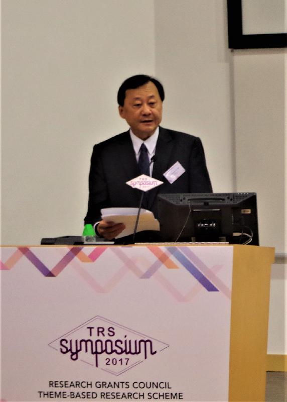 The Chairman of the Research Grants Council, Professor Benjamin Wah, speaks at the Theme-based Research Scheme Public Symposium 2017 at the Chinese University of Hong Kong today (December 9).