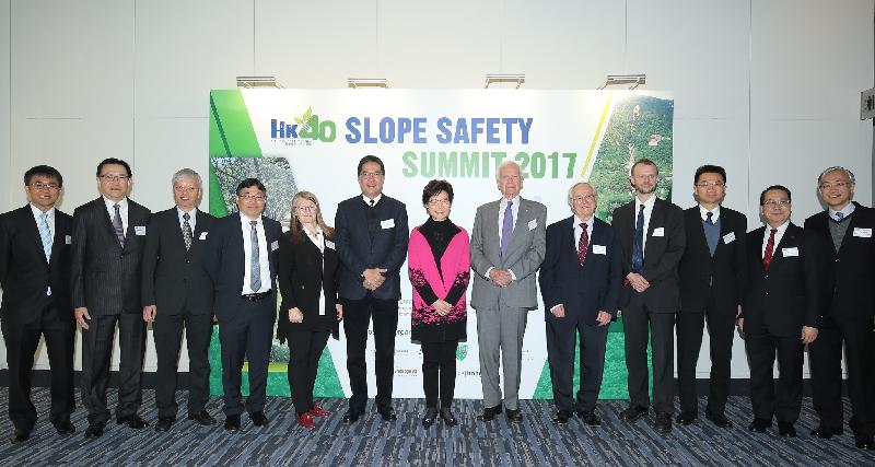 The Geotechnical Engineering Office (GEO) of the Civil Engineering and Development Department and the Hong Kong Institution of Engineers (HKIE) today (December 11) jointly held the Slope Safety Summit. Photo shows the Chief Executive, Mrs Carrie Lam (centre), with distinguished guests (from left) the summit’s Honorary Chairman, Professor Ken Ho; the Director of Drainage Services, Mr Edwin Tong; The Head of the GEO, Mr Pun Wai-keung; the Director of Civil Engineering and Development, Mr Lam Sai-hung; Dr Suzanne Lacasse of the Norwegian Geotechnical Institute; the Secretary for Development, Mr Michael Wong; Professor Norbert Morgenstern of the University of Alberta; Professor John Burland of the Imperial College London; Professor Dave Petley of the University of Sheffield; the Director of Buildings, Mr Cheung Tin-cheung; the President of the HKIE, Mr Thomas Chan; and the Director of the Hong Kong Observatory, Mr Shun Chi-ming, pictured before the opening ceremony.

