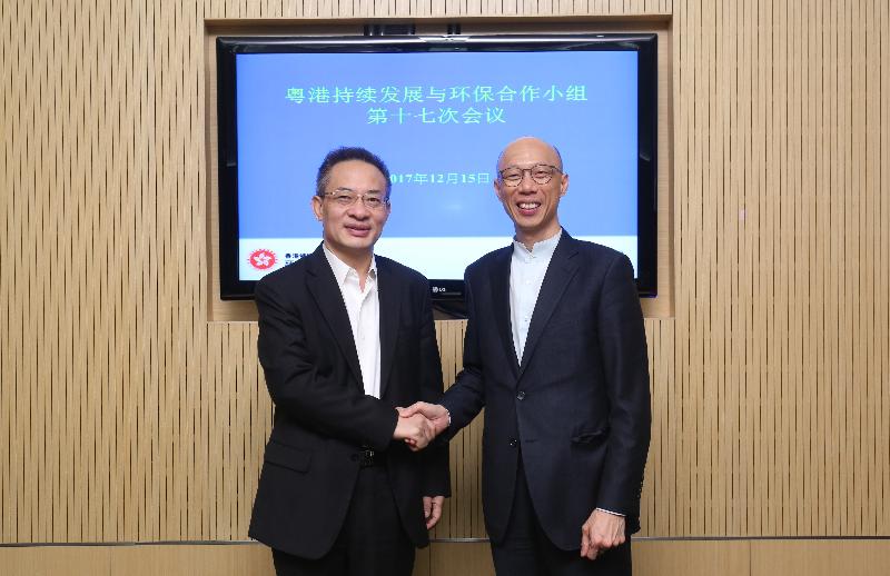 The Secretary for the Environment, Mr Wong Kam-sing (right), is pictured with the Director-General of the Environmental Protection Department of Guangdong Province, Mr Lu Xiulu (left), before the 17th meeting of the Hong Kong-Guangdong Joint Working Group on Sustainable Development and Environmental Protection in Hong Kong today (December 15).