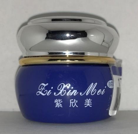 The Centre for Health Protection of the Department of Health today (December 22) appealed to members of the public not to buy or use a cosmetic cream product, namely Zi Xin Mei Spots Removing Night-Cream, as it may contain excessive mercury, which is harmful to health.  