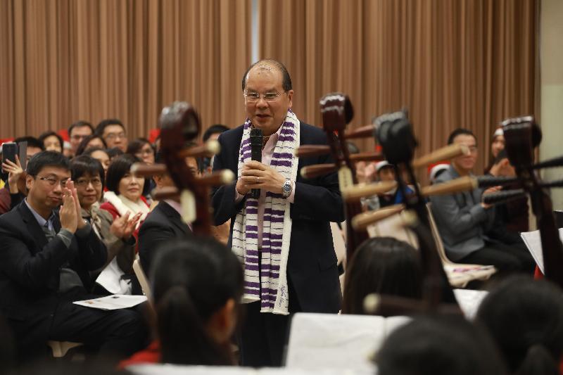 政務司司長張建宗今日（十二月二十四日）在青年音樂訓練基金心光聖誕音樂會致辭。