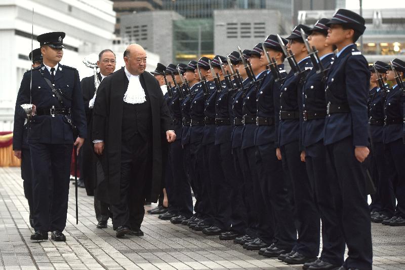 The Chief Justice of the Court of Final Appeal, Mr Geoffrey Ma Tao-li, inspects the guard of honour mounted by the Hong Kong Police Force at Edinburgh Place during the Ceremonial Opening of the Legal Year 2018 today (January 8). 
