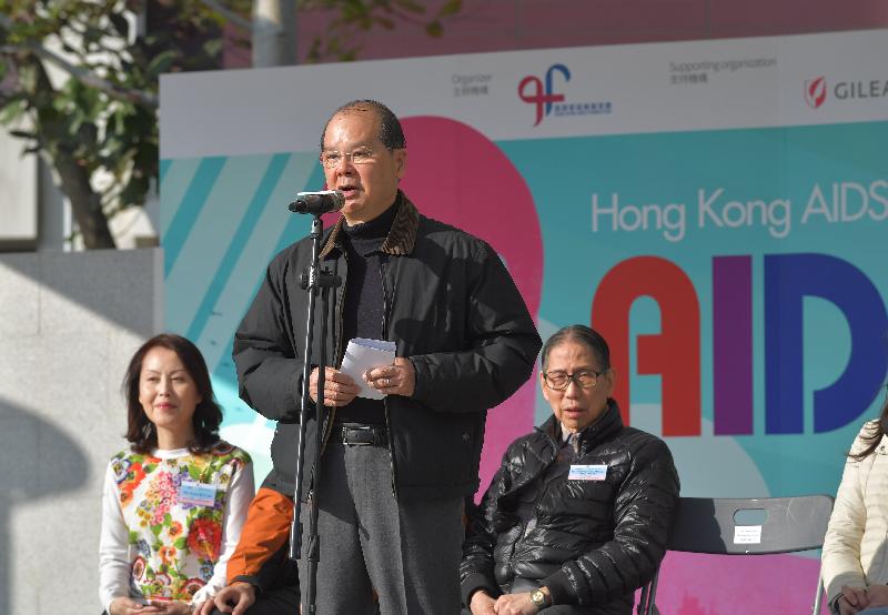 政務司司長張建宗今日（一月十三日）在香港愛滋病基金會AIDS Free越野慈善跑起動禮上致辭。
