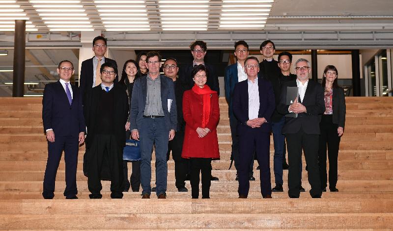 The Chief Executive, Mrs Carrie Lam, began her visit to Switzerland in Zurich today (January 22, Zurich time). Photo shows Mrs Lam (front row, third right) with the President of the Zurich University of the Arts, Prof Dr Thomas Meier (front row, second right), and the rest of the receiving party.
