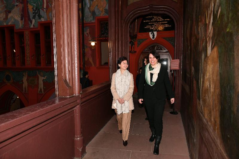 The Chief Executive, Mrs Carrie Lam, continued her visit to Switzerland in Bern and Basel today (January 23, Basel time). Photo shows Mrs Lam (left) meeting the President of the Government of the Canton of Basel-Stadt, Ms Elisabeth Ackermann (right), at the City Hall in the evening.