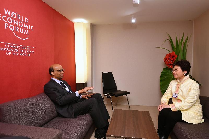 The Chief Executive, Mrs Carrie Lam, continued her visit to Switzerland in Davos today (January 24, Davos time). Photo shows Mrs Lam (right), holding a bilateral meeting with the Deputy Prime Minister and Coordinating Minister for Economic and Social Policies of Singapore, Mr Tharman Shanmugaratnam (left).