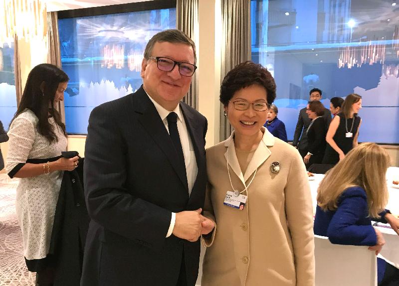 The Chief Executive, Mrs Carrie Lam, today (January 25, Davos time) continued to attend the World Economic Forum Annual Meeting in Davos, Switzerland. Photo shows Mrs Lam (right) with former President of the European Commission Mr José Manuel Barroso (left) at the breakfast meeting hosted by the Women Political Leaders Global Forum.