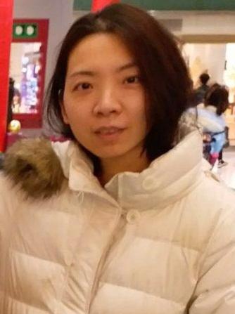 Cheang Hei-man Emily, aged 34, is about 1.65 metres tall, 59 kilograms in weight and of medium build. She has a round face with yellow complexion and long straight black hair. She was last seen wearing a white jacket and red sports shoes.