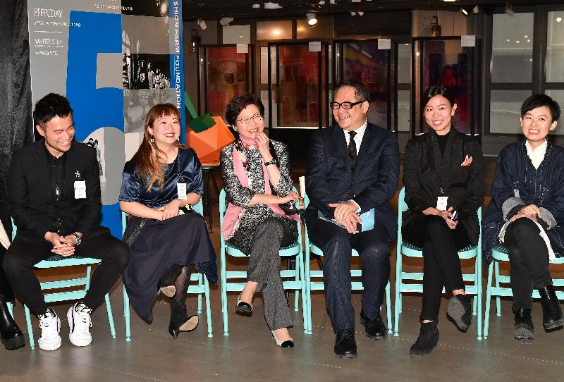 The Chief Executive, Mrs Carrie Lam (third left), today (February 9) toured a modern landmark for creative design comprising two buildings converted under the Government's Scheme on Revitalisation of Industrial Buildings, D2 Place One and Two in Lai Chi Kok, and met with local designers to learn about their creative experience and career development needs. Looking on are the Head of Create Hong Kong, Mr Victor Tsang (third right), and the Chairlady of Fashion Farm Foundation, Ms Edith Law (second left).