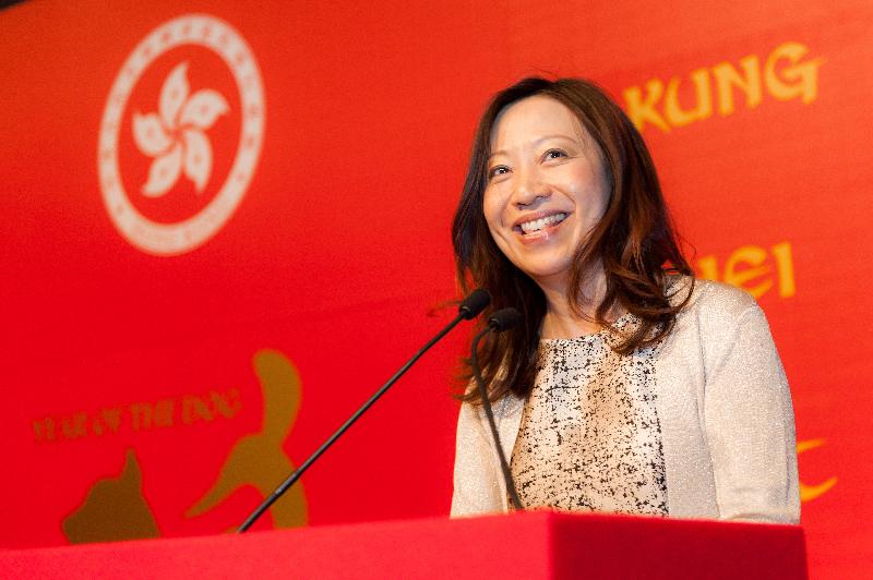 The Director-General of the Hong Kong Economic and Trade Office, London (London ETO), Ms Priscilla To, delivered a speech at the Chinese New Year reception hosted by the London ETO on February 21 (London time) in London.
