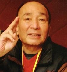 Kwan Siu-wa, aged 65, is about 1.75 metres tall, 68 kilograms in weight and of fat build. He has a round face with yellow complexion and short black hair. He was last seen wearing a brown jacket, trousers, blue slippers and carrying a red recycle bag.