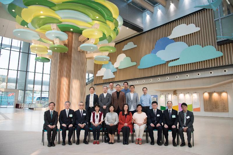 The Legislative Council (LegCo) Subcommittee on Hospital Authority Ordinance (Amendment of Schedule 1) Order 2018 visits the Hong Kong Children's Hospital (HKCH) today (March 5). Photo shows LegCo Members taking a group photo with representatives of the Food and Health Bureau and the Hospital Authority in the lobby of HKCH.