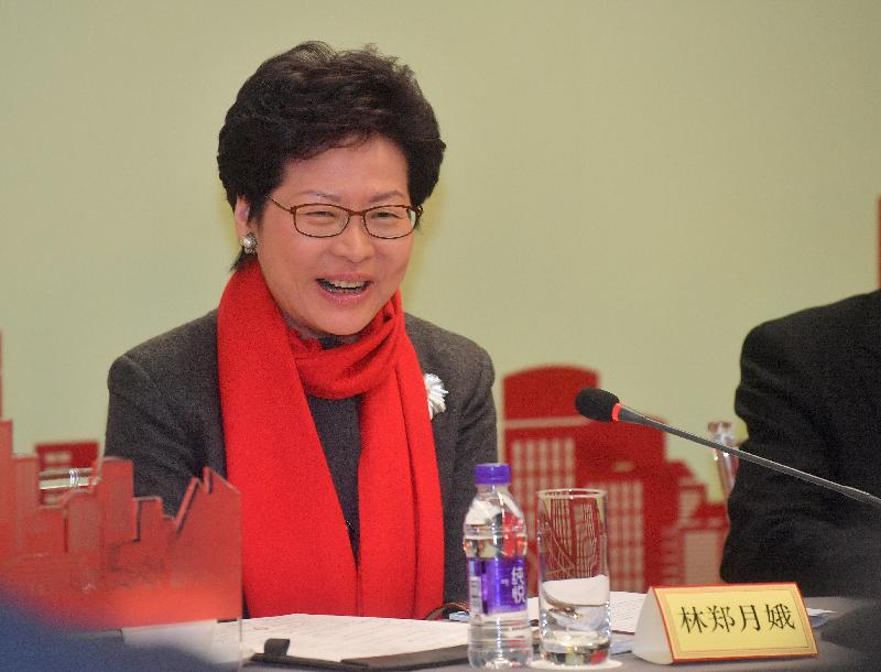 行政長官林鄭月娥今日（三月五日）在北京出席香港各界青少年活動委員會舉辦的座談會。圖示林鄭月娥在座談會上發言。