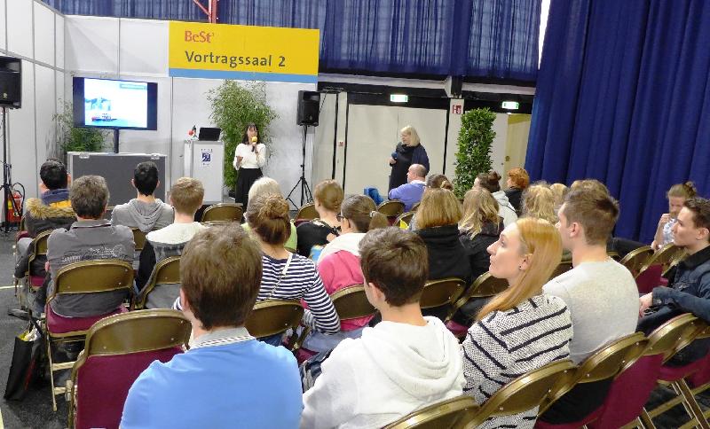 The Deputy Director of the Hong Kong Economic and Trade Office, Berlin, Miss Alison Lo,  spoke at the Austrian education fair BeSt  in Vienna on March 4 (Vienna time).