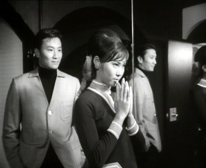 The Hong Kong Film Archive of the Leisure and Cultural Services Department will present "Dynamic Duos: In Search of Love" in the "Morning Matinee" series, screening notable works of six pairs of regular onscreen lovers.  Photo shows a film still of "Winter Love" (1968).