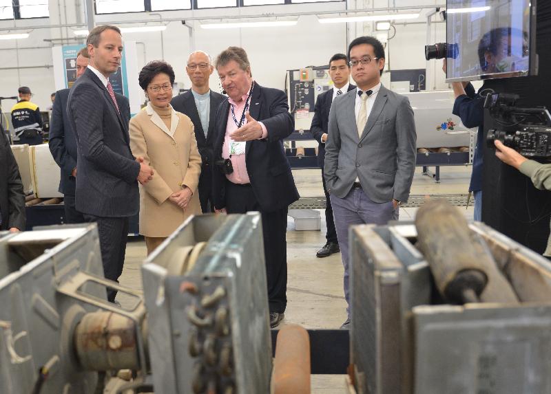 The Chief Executive, Mrs Carrie Lam, attended the opening ceremony for the Waste Electrical and Electronic Equipment Treatment and Recycling Facility, WEEE·PARK, today (March 19). Photo shows Mrs Lam (second left) and the Secretary for the Environment, Mr Wong Kam-sing (third left), touring the facility.