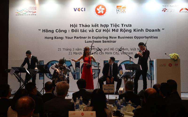A Hong Kong delegation of investors and professional service providers from a wide spectrum of Hong Kong's top businesses is visiting Vietnam. Photo shows five young Hong Kong artists showing their talent in a music performance at a business luncheon seminar entitled "Hong Kong: Your Partner in Exploring New Business Opportunities" in Ho Chi Minh City, Vietnam, today (March 21).