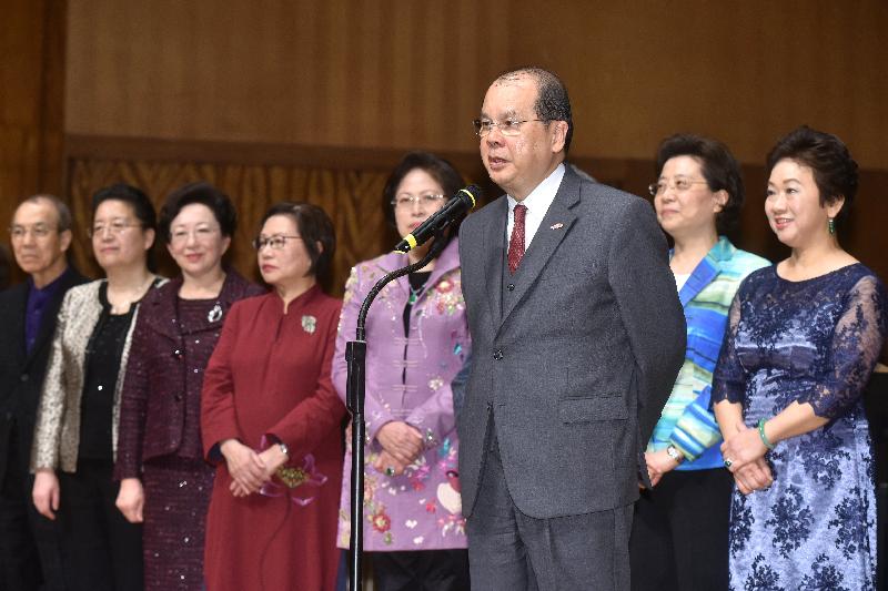 政务司司长张建宗今日（三月二十二日）出席庆祝三八国际妇女节暨港区妇联代表联谊会成立十周年音乐会，并在音乐会上致辞。