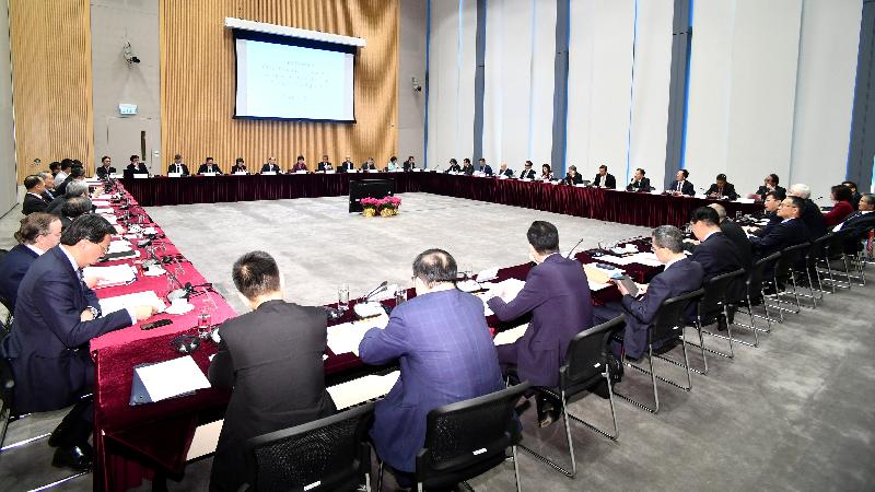 行政長官林鄭月娥今日（三月二十七日）在政府總部主持行政長官創新及策略發展顧問團首次會議。