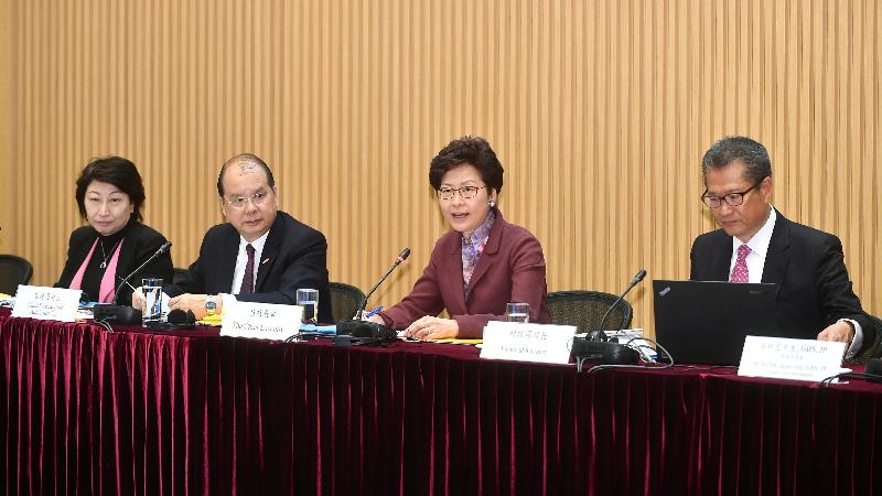 The Chief Executive, Mrs Carrie Lam (second right), shares her vision on the future of Hong Kong with members of the Chief Executive's Council of Advisers on Innovation and Strategic Development at the Council's first meeting today (March 27). Government officials attending the meeting include the Chief Secretary for Administration, Mr Matthew Cheung Kin-chung (second left); the Financial Secretary, Mr Paul Chan (first right); and the Secretary for Justice, Ms Teresa Cheng, SC (first left).