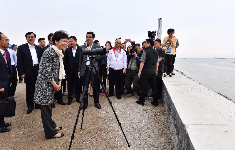 行政長官林鄭月娥今日（三月二十九日）在‪中山視察‬深中通道登陸點。
