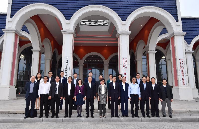 The Chief Executive, Mrs Carrie Lam, visited the Zhongshan Tsui Hang New District Planning Exhibition Centre in Zhongshan today (March 29). Photo shows Mrs Lam (front row, centre); the Secretary for Innovation and Technology, Mr Nicholas W Yang (front row, fifth right); the Secretary for Food and Health, Professor Sophia Chan (front row, fifth left); the Secretary for Constitutional and Mainland Affairs, Mr Patrick Nip (front row, third right); the Director of the Chief Executive's Office, Mr Chan Kwok-ki (front row, third left); the Secretary of the CPC Zhongshan Municipal Committee, Mr Chen Xudong (front row, sixth right); the Director General of the Hong Kong and Macao Affairs Office of the People's Government of Guangdong Province, Mr Liao Jingshan (front row, sixth left); and other members of the delegation after visiting the Centre.