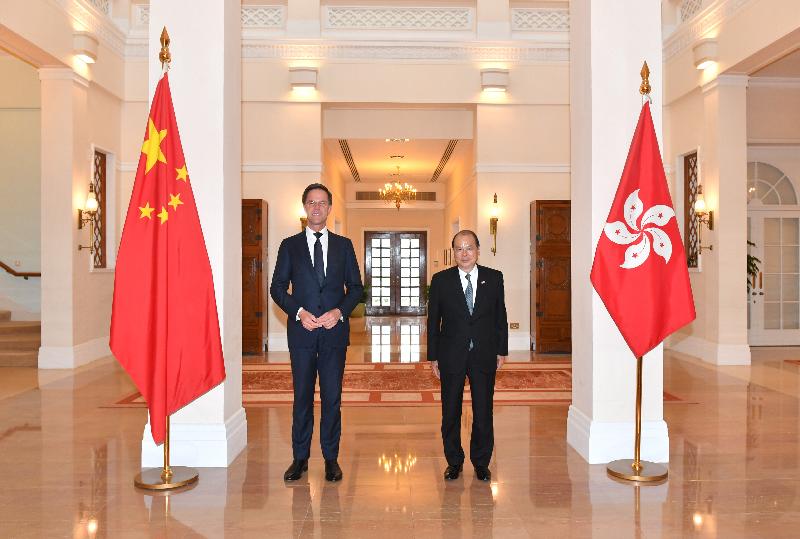 The Acting Chief Executive, Mr Matthew Cheung Kin-chung (right), today (April 9) is pictured with the visiting Prime Minister of the Kingdom of the Netherlands, Mr Mark Rutte (left), at Government House. 