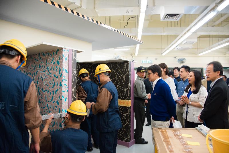 The Legislative Council Panel on Security today (April 10) observes persons in custody receiving training in the vocational training facilities of Pak Sha Wan Correctional Institution.