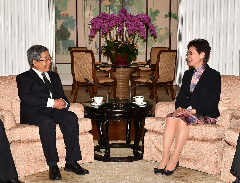 The Chief Executive, Mrs Carrie Lam (right), meets the Minister of Education, Mr Chen Baosheng (left), at Government House today (April 14).