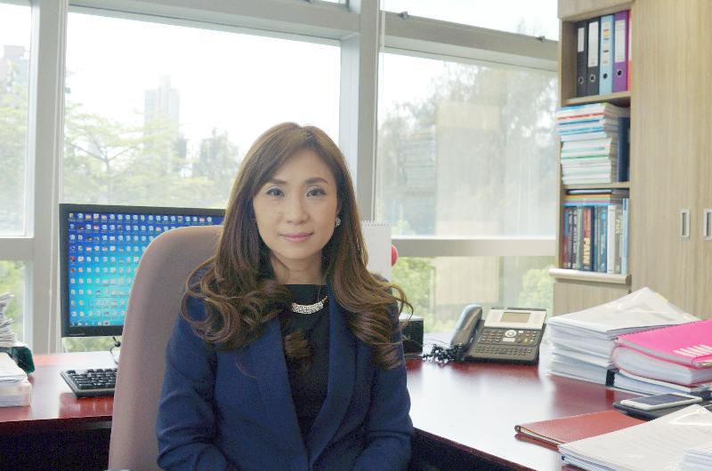 The Hospital Authority today (April 26) announced that Dr Theresa Li will be appointed as Cluster Chief Executive (Hong Kong West) and Hospital Chief Executive of Queen Mary Hospital and Tsan Yuk Hospital on October 1.