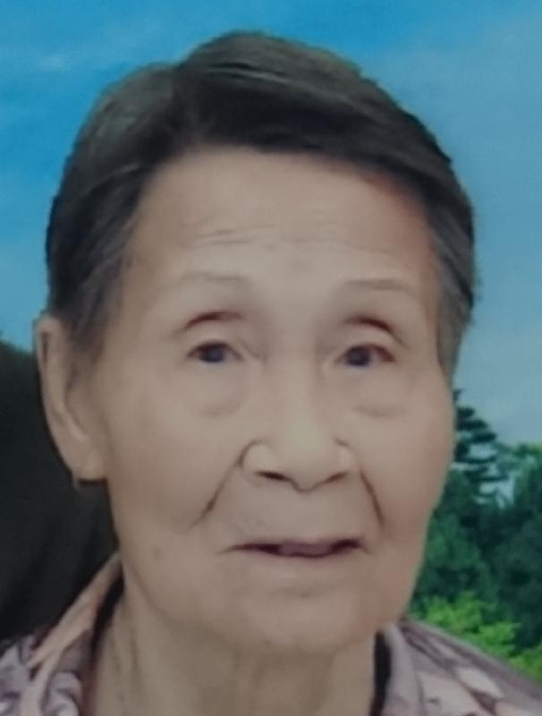 She is about 1.5 metres tall, 54 kilograms in weight and of thin build. She has a long face with yellow complexion and short straight greyish white hair. She was last seen wearing a greyish white T-shirt, dark-coloured trousers and dark-coloured shoes.