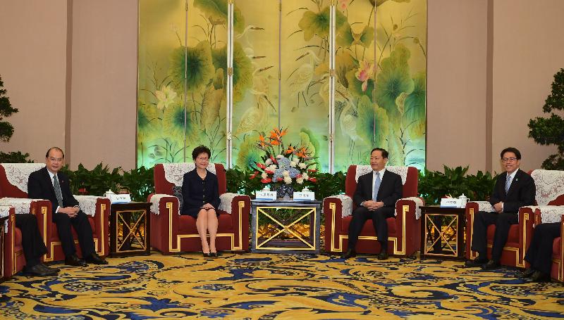 The Chief Executive, Mrs Carrie Lam (second left), attends the meeting of the Secretary of the CPC Sichuan Provincial Committee, Mr Peng Qinghua (second right), with the Hong Kong delegation in Chengdu today (May 11). Looking on are the Chief Secretary for Administration, Mr Matthew Cheung Kin-chung (first left), and the Director of the Hong Kong and Macao Affairs Office of the State Council, Mr Zhang Xiaoming (first right).