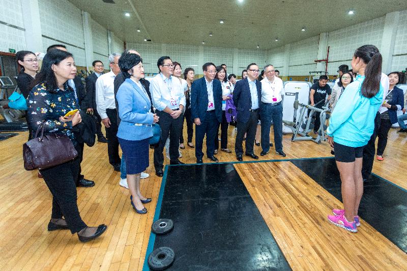 The Chief Executive, Mrs Carrie Lam, is leading a delegation comprising members of the Executive Council and representatives of business chambers and sectors such as the creative and design industries and youth to visit Chengdu, Sichuan, from May 10 to 13. Picture shows delegation members visiting the Sichuan Hong Kong Jockey Club (HKJC) Olympic School in Dujiangyan, which is funded by the HKJC, this afternoon (May 11).