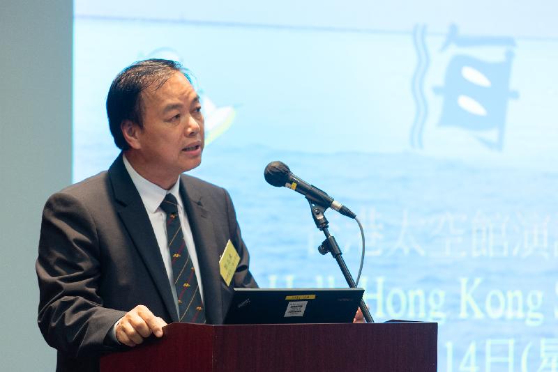 Speaking at the opening of the 2018 Safety Afloat Educational Seminar today (May 14), the Assistant Director of Marine (Port Control), Mr Lai Chi-tung, reminded the public to be well prepared before participating in water sport activities to ensure safety.