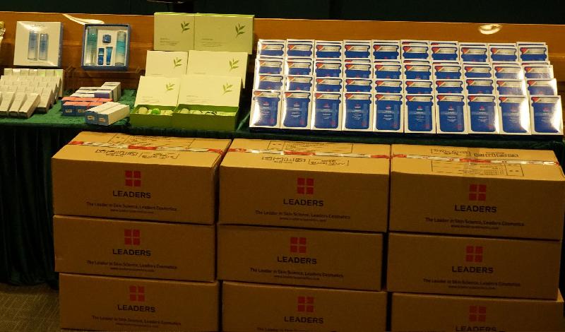 Hong Kong Customs conducted a territory-wide operation codenamed "Venus" in the past three days (May 15 to 17) to combat the supply and sale of suspected counterfeit cosmetics and skin care products. A total of about 13 000 pieces of suspected counterfeit cosmetics and skin care products with an estimated market value of about $720,000 were seized.