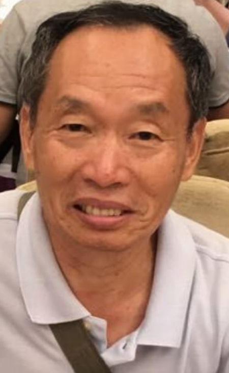 Kong Shek-on, aged 70, is about 1.65 metres tall, 50 kilograms in weight and of thin build. He has a long face with yellow complexion and black and grey short hair. He was last seen wearing a blue short-sleeved T-shirt, short light blue jeans, dark coloured shoes and carrying a dark coloured shoulder bag.