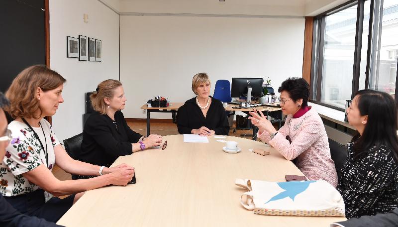 The Chief Executive, Mrs Carrie Lam, started her visit to Europe in Brussels, Belgium today (June 14, Brussels time). Photo shows Mrs Lam (second right) having an exchange with the Director of the Musée Magritte, Ms Charline Vanhoenacker (centre) and the Administrator of Magritte Foundation, Ms Dominique Terlinden (second left) during her visit. The Special Representative for Hong Kong Economic and Trade Affairs to the European Union, Ms Shirley Lam (first right) also attended.