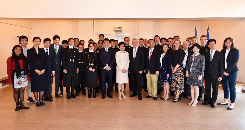 The Chief Executive, Mrs Carrie Lam, continued her visit to France in Paris today (June 19, Paris time). Photo shows Mrs Lam (front row, eighth right); the Secretary for Innovation and Technology, Mr Nicholas W Yang (front row, sixth right); the Secretary for Commerce and Economic Development, Mr Edward Yau (front row, ninth right); and the Special Representative for Hong Kong Economic and Trade Affairs to the European Union, Ms Shirley Lam (front row, fifth right), with the President of Ecole Polytechnique, Mr Jacques Biot (front row, seventh right) and students during the visit.