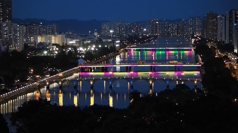 The Signature Project Scheme in Sha Tin undertaken by the Civil Engineering and Development Department was presented with a Highly Commended Award in the NEC Project of the Year category by  New Engineering Contract of the United Kingdom on June 20 (London time). Photo shows the thematic lighting system installed on the bridges across Shing Mun River as part of the Scheme.
