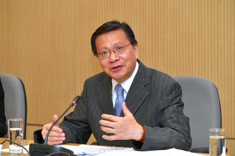 The Chairman of the Task Force on Review of Self-financing Post-secondary Education, Professor Anthony Cheung, briefed the media today (June 25) on the preliminary recommendations in the consultation document released by the Task Force. 