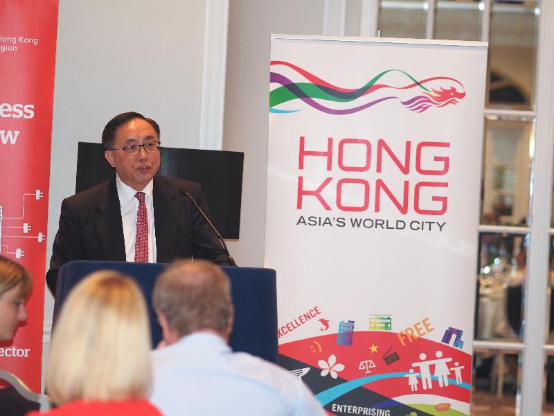 The Secretary for Innovation and Technology, Mr Nicholas W Yang, introduces to key players of UK innovation and technology sector the latest policy initiatives of the HKSAR Government in driving innovation and technology development at a luncheon jointly held by the Hong Kong Economic and Trade Office in London and the Invest Hong Kong today (June 26, London time).