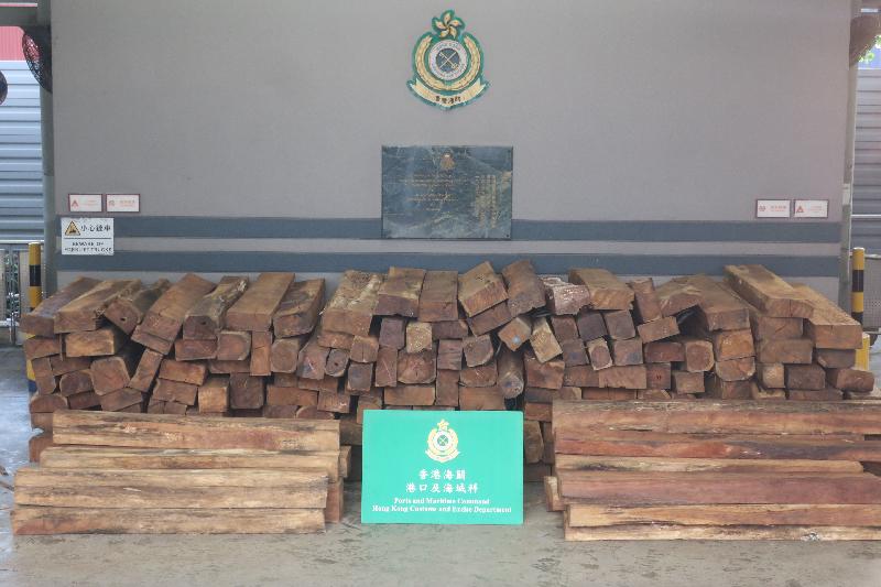 Hong Kong Customs today (June 27) seized about 29 000 kilograms of suspected Guatemalan rosewood from a container at the Tsing Yi Customs Cargo Examination Compound. The estimated market value of the seizure was about $1.15 million.