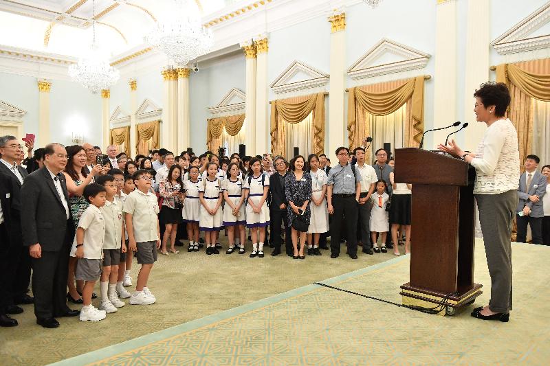 The Chief Executive, Mrs Carrie Lam, together with the Secretaries of Department and the Directors of Bureau met over 100 Hong Kong young people and students, who won international competitions in the past year, in a tea gathering at Government House this afternoon (July 1). Photo shows Mrs Lam speaking at the event.
