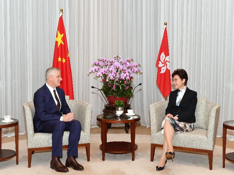 The Chief Executive, Mrs Carrie Lam, meets the Deputy Prime Minister and Minister for Infrastructure and Transport of Australia, Mr Michael McCormack, at the Chief Executive's Office this morning (July 6).