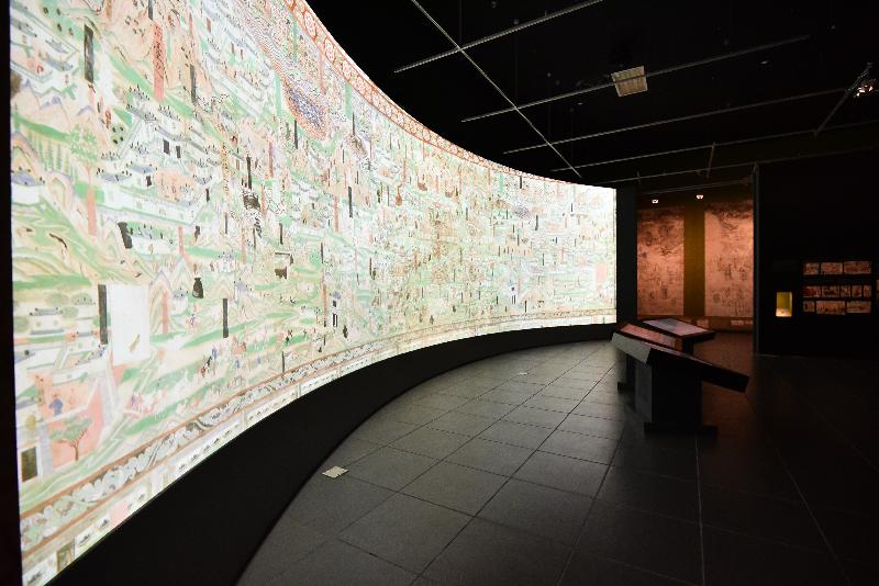 香港文化博物館本年度重點展覽「數碼敦煌——天上人間的故事」明日（七月十一日）起舉行。圖示以數碼技術展現的莫高窟六十一窟中五代時期大型壁畫《五臺山圖》。