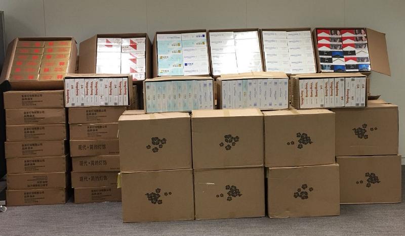 Hong Kong Customs yesterday (July 12) seized about 1 million suspected illicit cigarettes with an estimated market value of about $2.6 million and a duty potential of about $1.8 million in Kwai Chung.