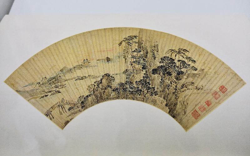 Over 350 masterpieces from the Chih Lo Lou Collection of Chinese painting and calligraphy have been donated to the Hong Kong Museum of Art. The donation ceremony was held today (July 19). This landscape by Wu Li (1632-1718) was displayed at the ceremony. Wu was a student of Wang Jian. He became a Jesuit in Macao in his later years. Like Wang, he practised the orthodox painting style, but the spatial composition in his painting also exhibits Western influence.