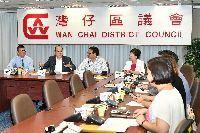 The Chief Secretary for Administration, Mr Matthew Cheung Kin-chung (second left), today (July 25) accompanied by the District Officer (Wan Chai), Mr Rick Chan (first left), meets with the Chairman of the Wan Chai District Council (WCDC), Mr Stephen Ng (third left), and other members of the WCDC to exchange views on various district and community issues.