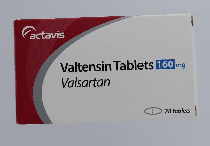 The Hospital Authority spokesperson today (August 1) announced that in response to the earlier announcement by the Department of Health on the recall of the anti-hypertensive drug Valtensin (80mg tablets and 160mg tablets, containing the active drug ingredient valsartan) as it was found to contain an impurity, N-nitrosodimethylamine, an optional drug replacement will be offered to public hospital patients. Photo shows Valtensin (160mg tablets).